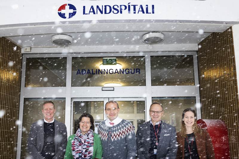 Forsetahjónin í aðfangadagsheimsókn á Landspítala