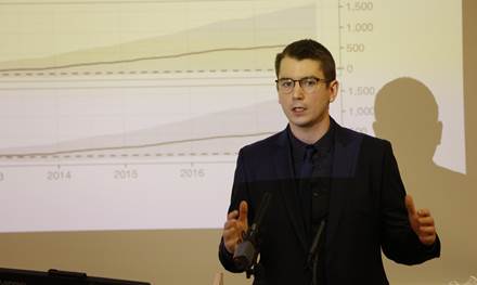 Elias-Saebjorn-Eythorsson-er-ungur-visindamadur-Landspitala-2021